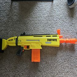 Nerd Fortnite Scar