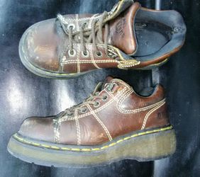 Doc Martin boots- Size 6 (women's)