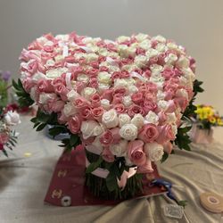 XL Standing Heart Arrangement