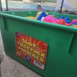 Slot together animals