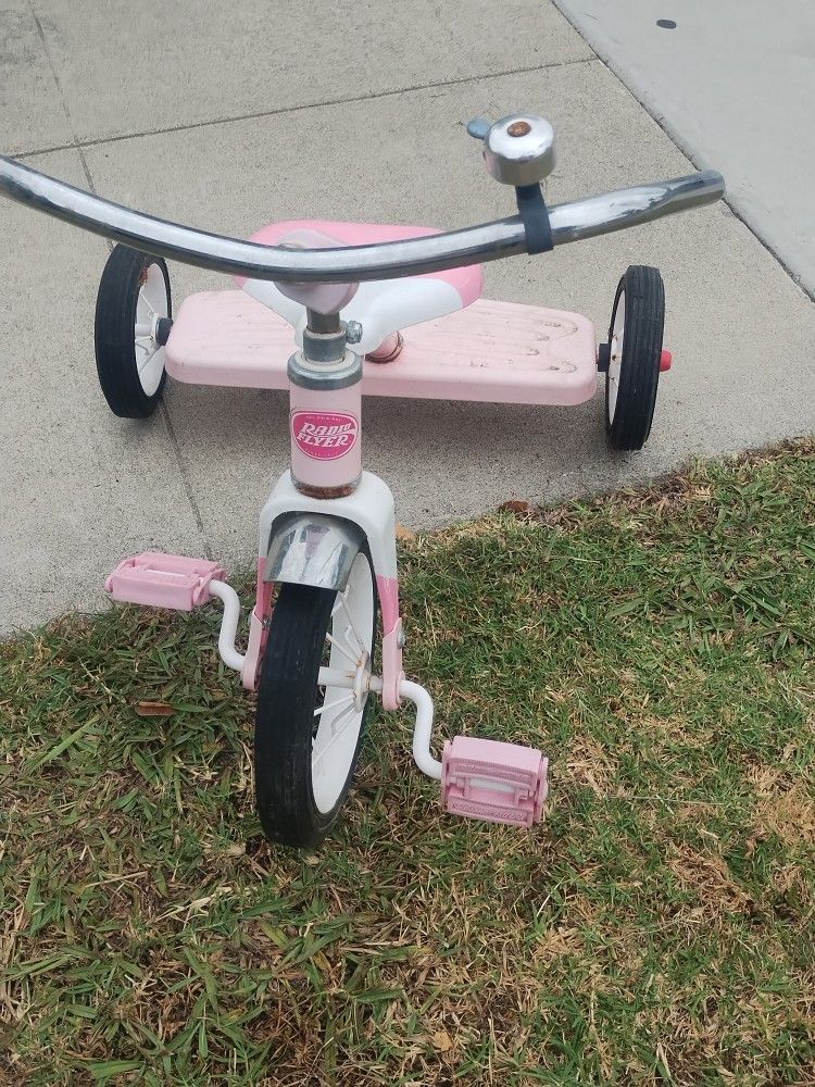 Tricycle Radio Flyer