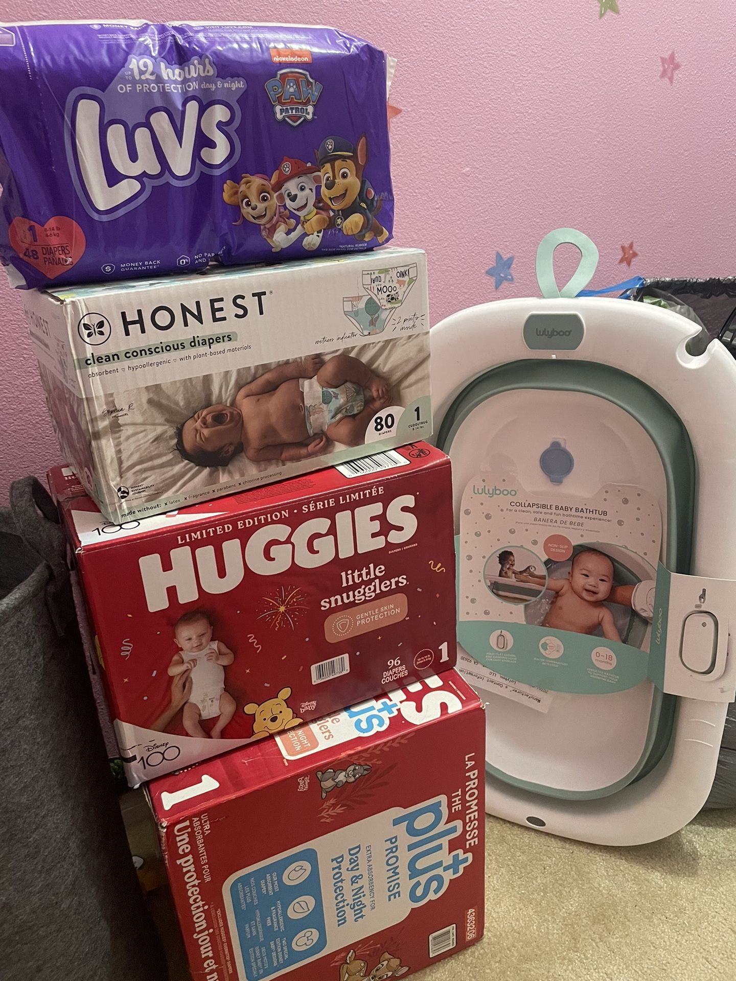 Huggies, Honest, And Luvs Pampers And Lulyboo Baby Tub
