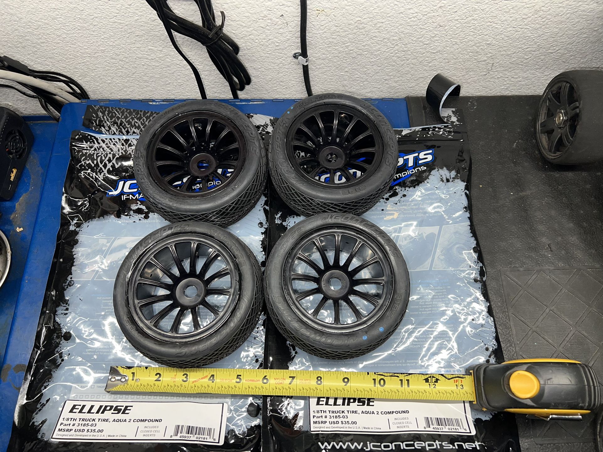 J Concepts 3185-03 Ellipse 1/8th RC Truggy Monster Truck Tires Integy Wheels 17mm