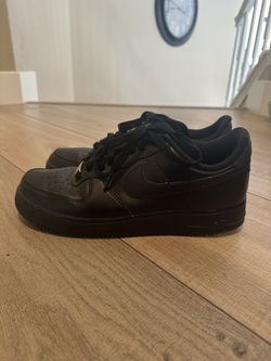$20 Used Size 10 Men’s Nike black air forces