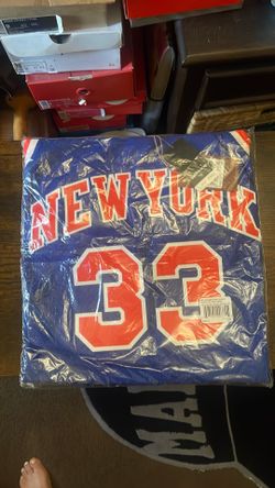 New York Knicks basketball jersey