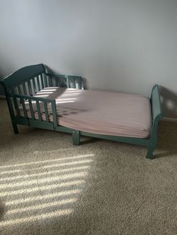 Toddler Bed Frame & Mattress