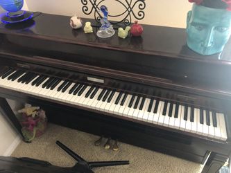 Baldwin Upright Piano