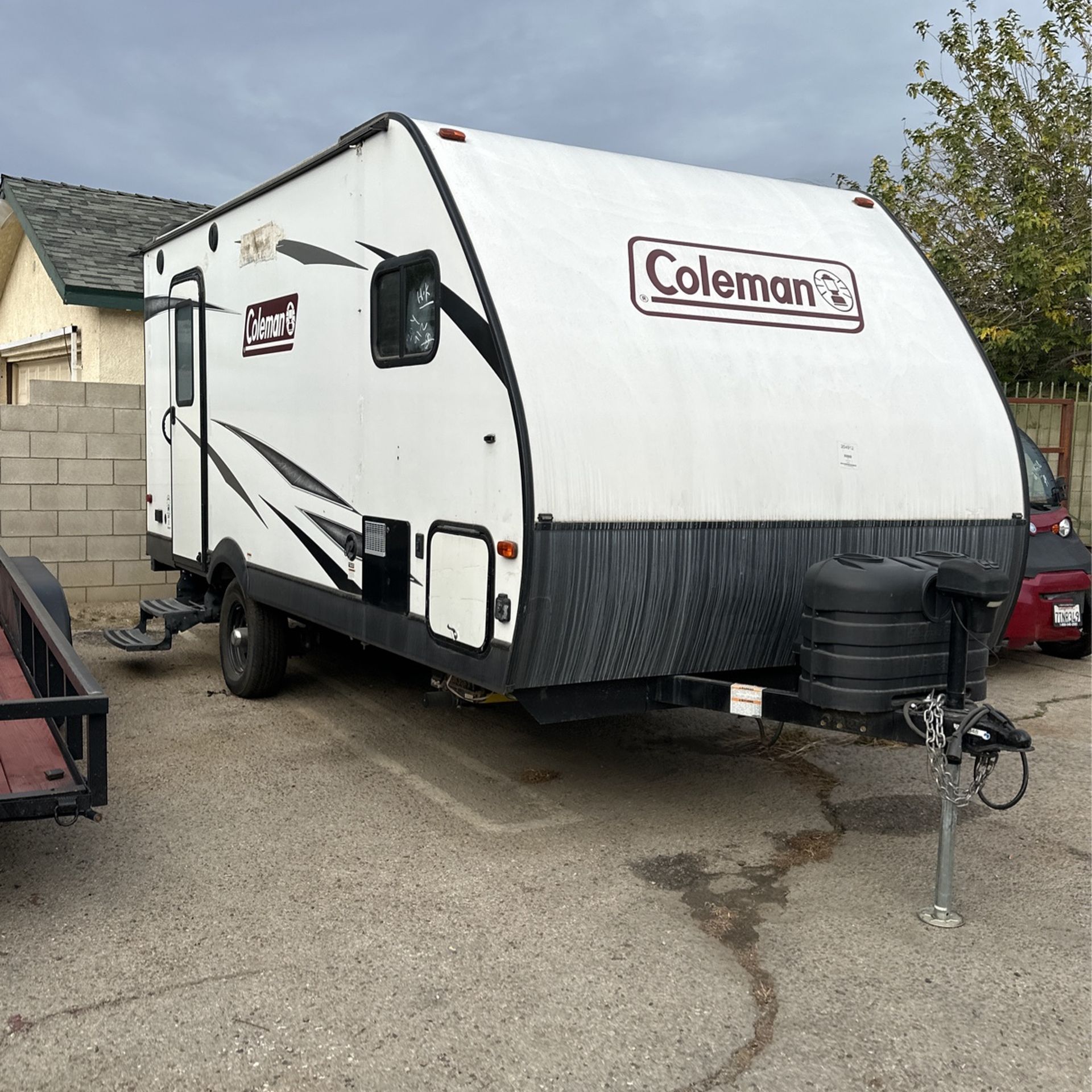 2021 keystone 1605fb 4YDT16010M Can Deliver