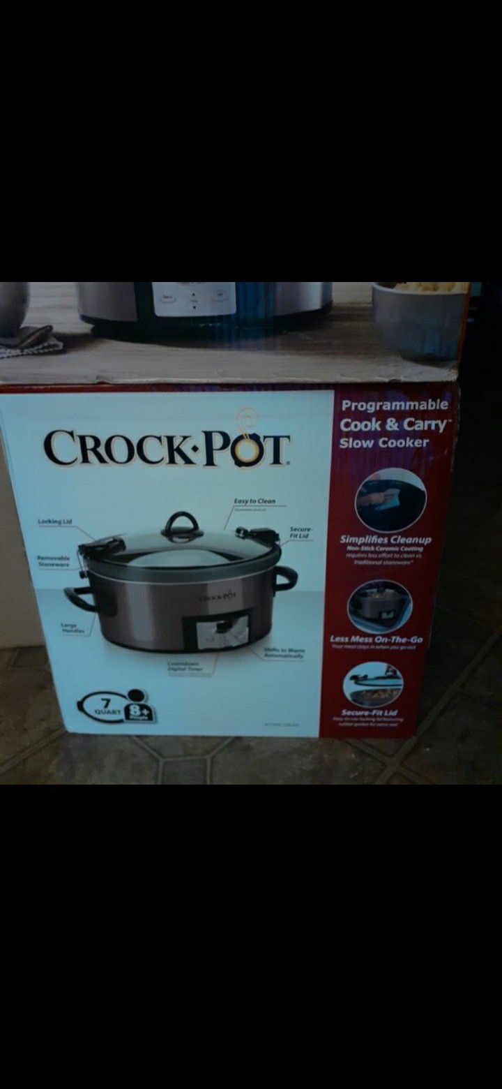 Crock-Pot Programmable 7-Quart Slow Cooker