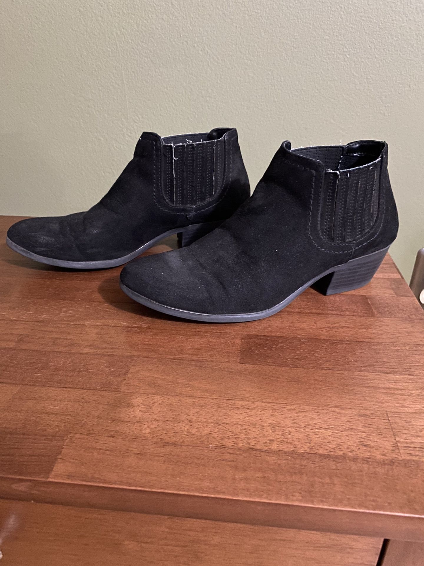 Women’s American Eagle Ankle Boots