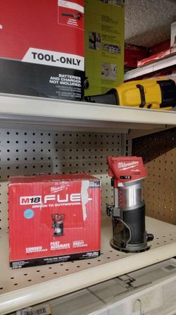 MILWAUKEE M18 FUEL COMPACT ROUTER (TOOL ONLY)