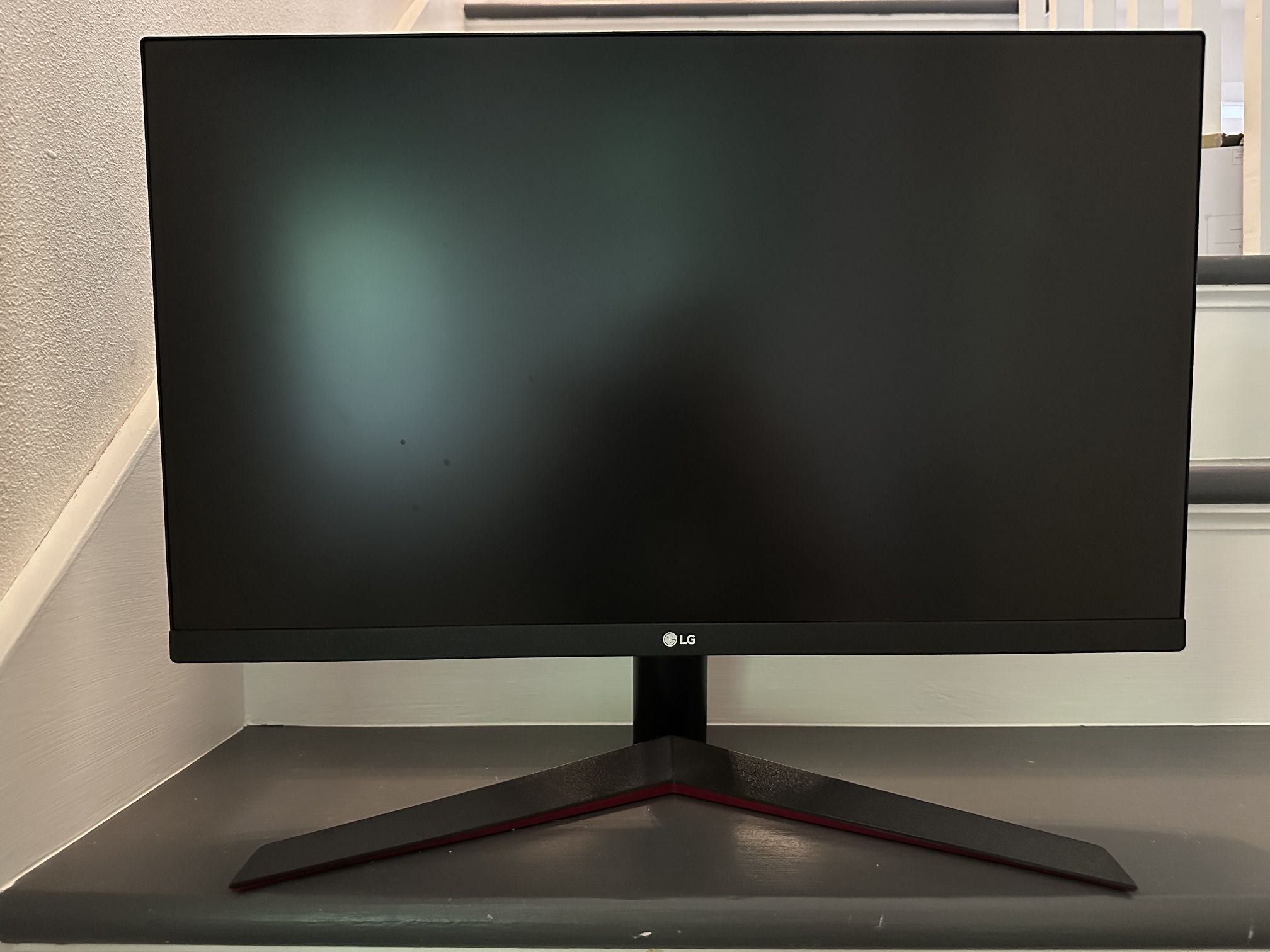 LG 24" Full HD Monitor - Excellent Condition