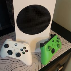 Brand new Xbox series s