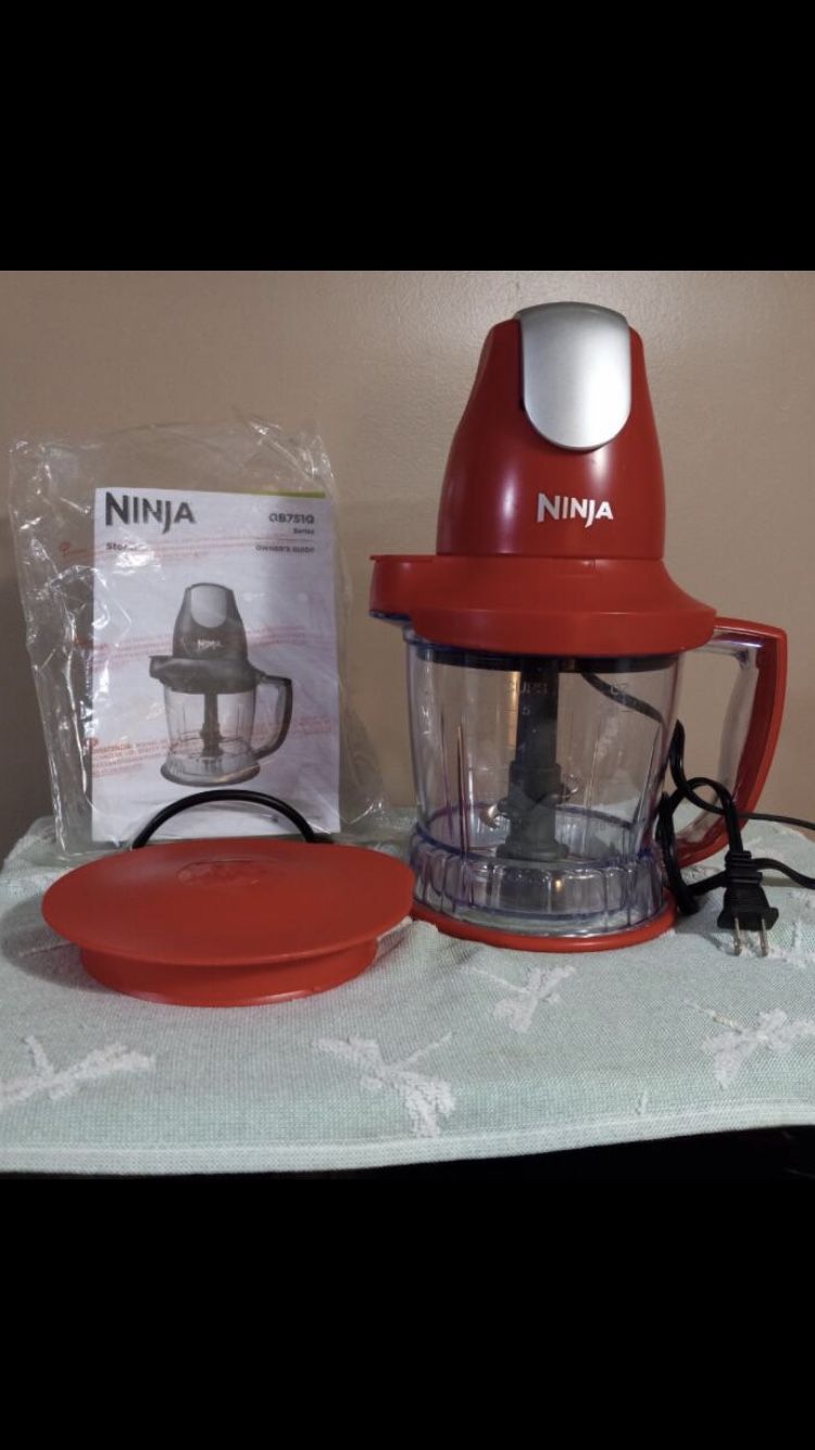 Ninja Storm Food Processor Blender Master Bowl 450W Motor Power Red for  Sale in Woodbridge Township, NJ - OfferUp
