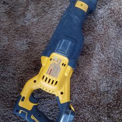 Flexvolt Sawzall Like New 