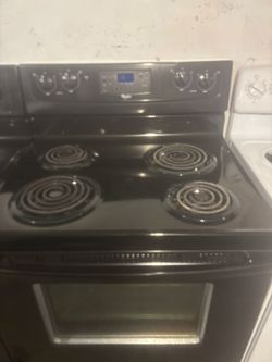 Whirlpool Stove On Good Working Condition