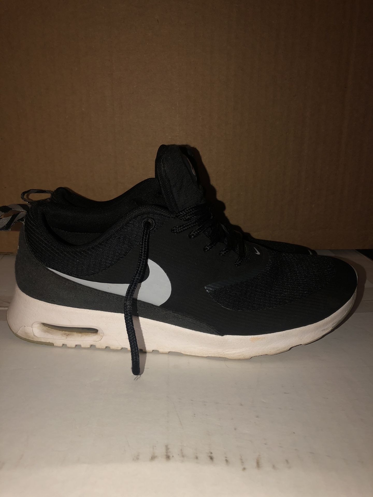 Womens Nike Air Max Thea Black and White Size 7