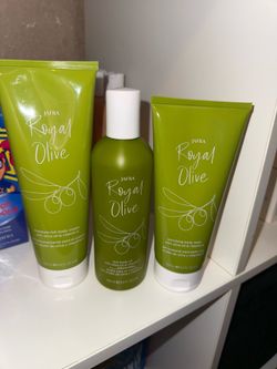 JAFRA Royal Olive Body Care Set - Cream Oil Wash