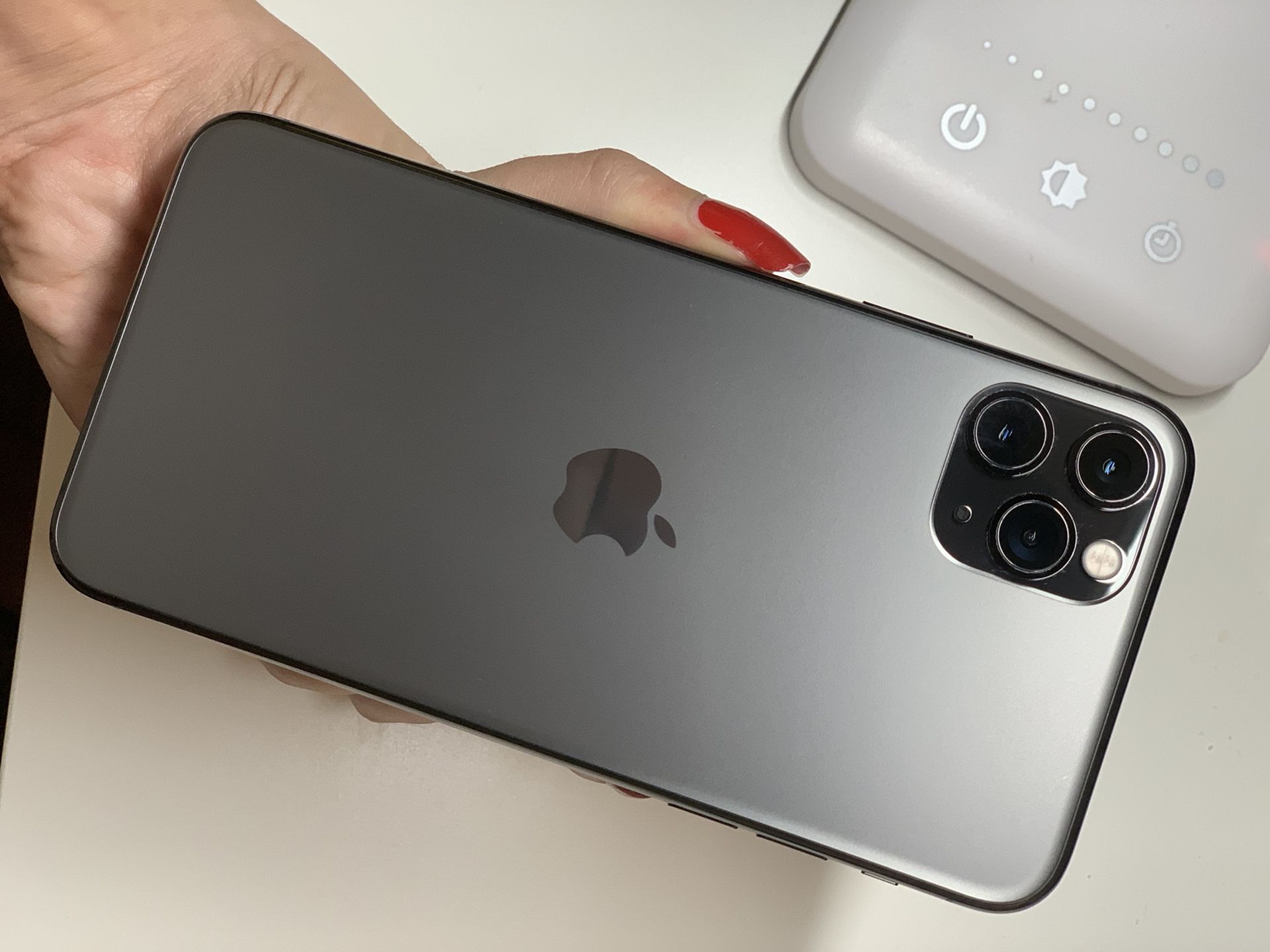Gray iPhone 11 pro max 256Gb in great conditions