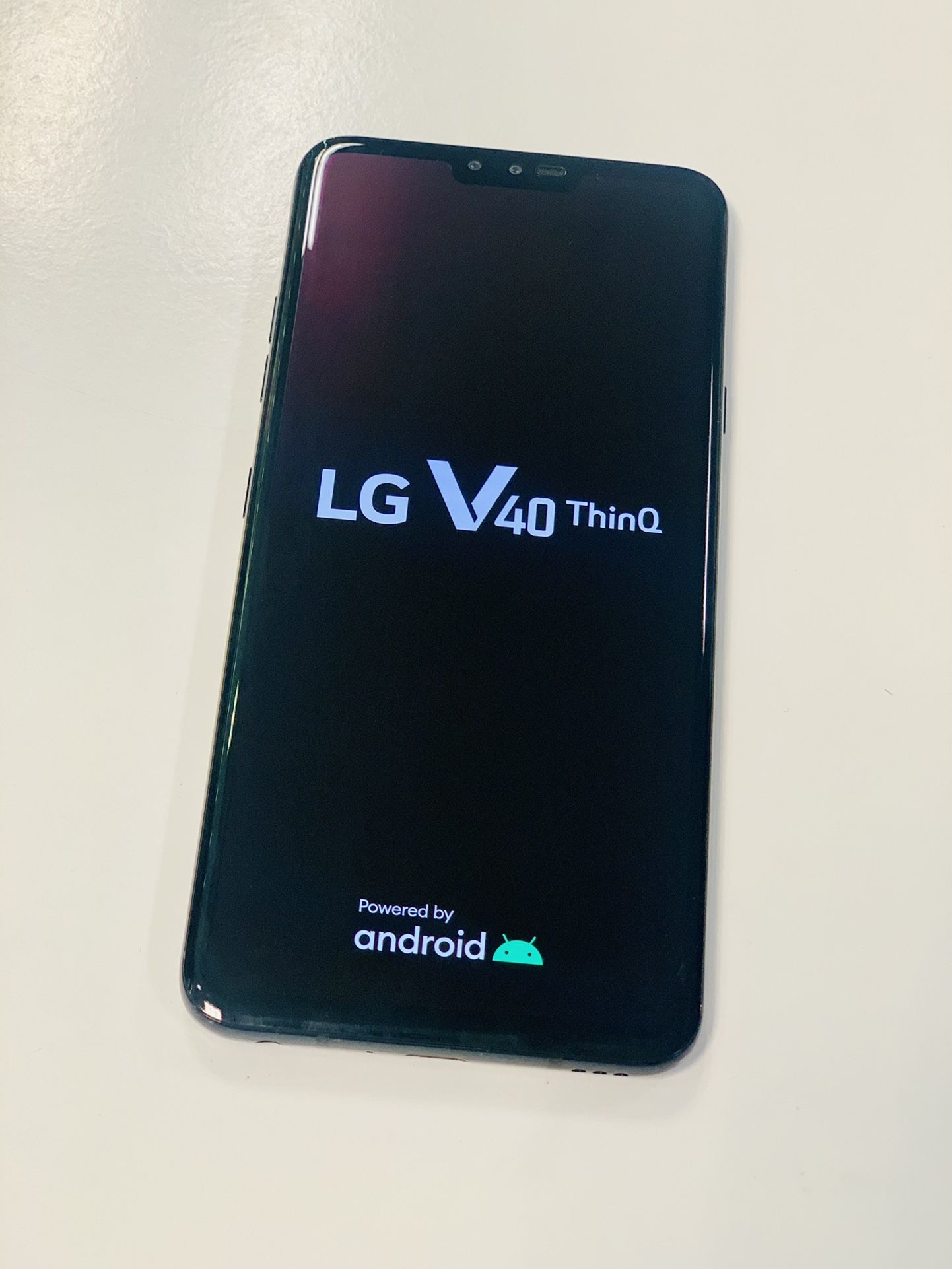 LG V40 ThinQ 64GB Fully Unlocked