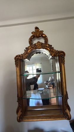 Wall cabinet