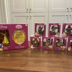 NEW Disney Snow White and the Seven Dwarfs Set of 8