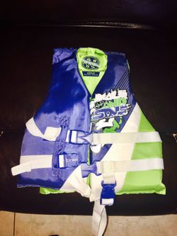 Maui and sons child's life jacket