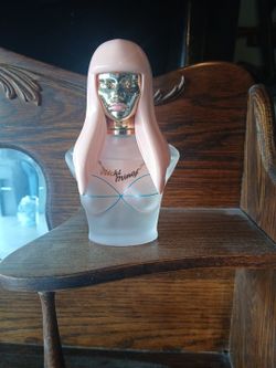 Nikki Minaj PARFUME