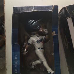 Muncy Bobble Head