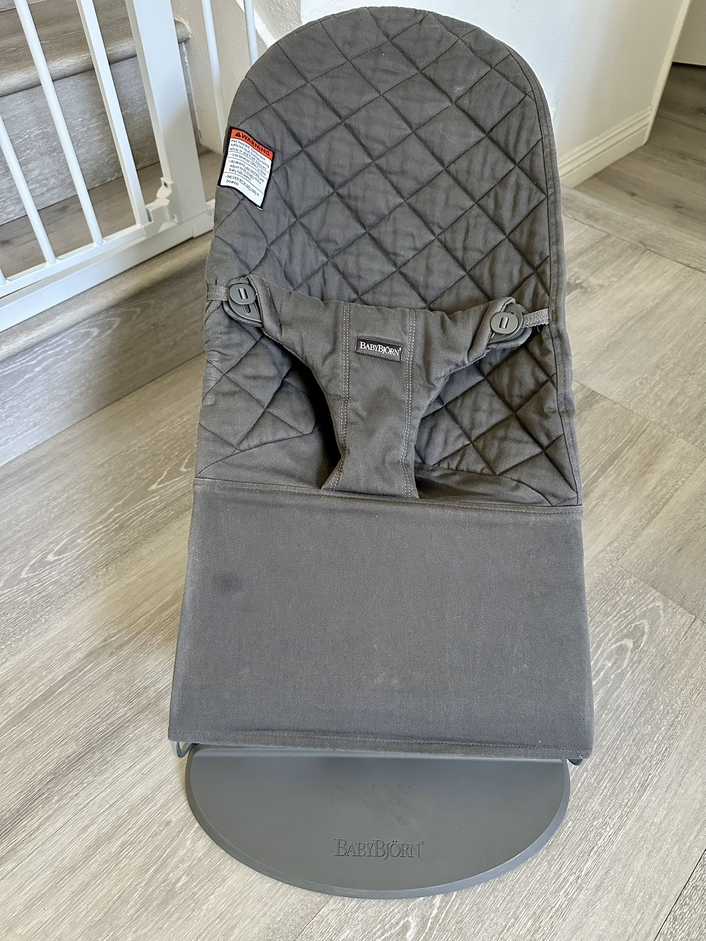 BabyBjörn Baby Infant Bouncer Gray