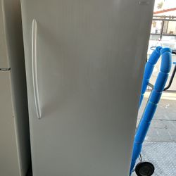 Frigidaire Full-size 17 Cu. Ft. Upright Freezer – Perfect for Bulk Storage!