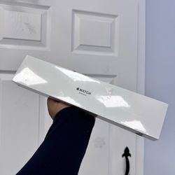 Apple Watch Series 3 38MM GPS Smartwatch Brand New