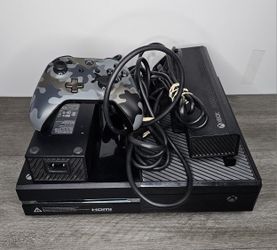 Xbox One Gaming Console W/Controller & Kinect