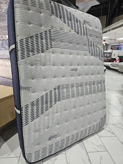 Queen Sizes Mattress And Box Spring Sealy 