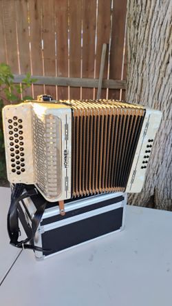 Hohner International SOL GcF. Acordeon Alemania Accordion