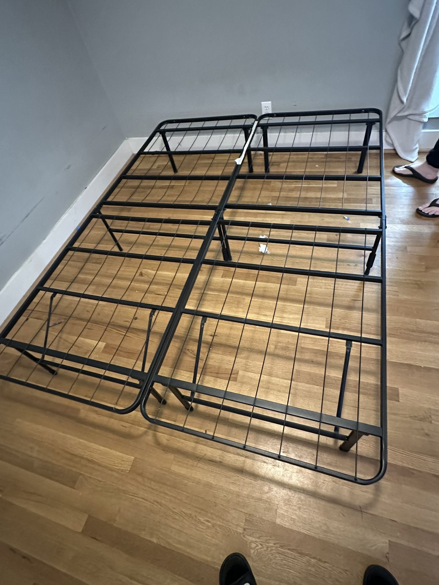 Queen Size Platform Frame Or Two Twins