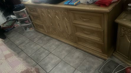 Dresser