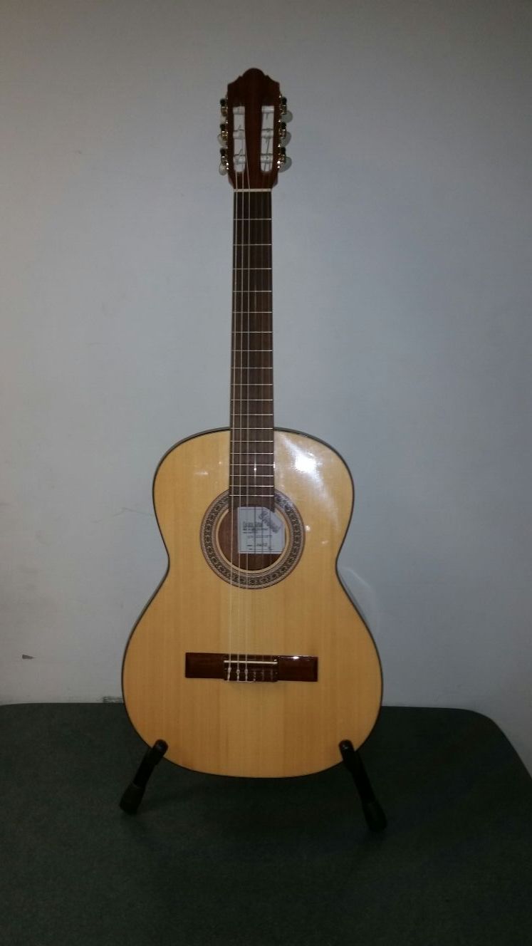 Strunal classical 2024 guitar 4655
