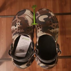 Crocs Echo Kids Redux Camo Clogs  Size J3 NWT