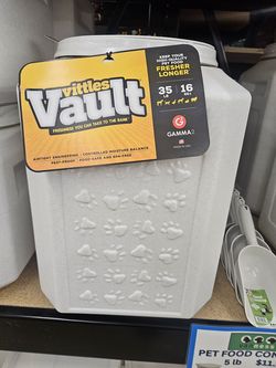 Vittles Vault Outback Plus Pet Food Container, 35 lbs.