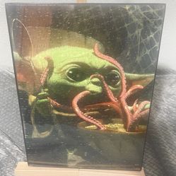 Star Wars Grogu Eating 