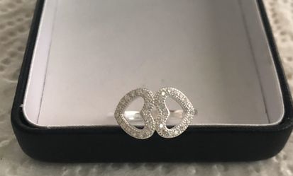 Women’s silver ring