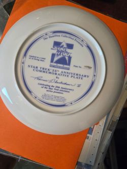 Star Trek* 25th Anniversary Commemorative Plate