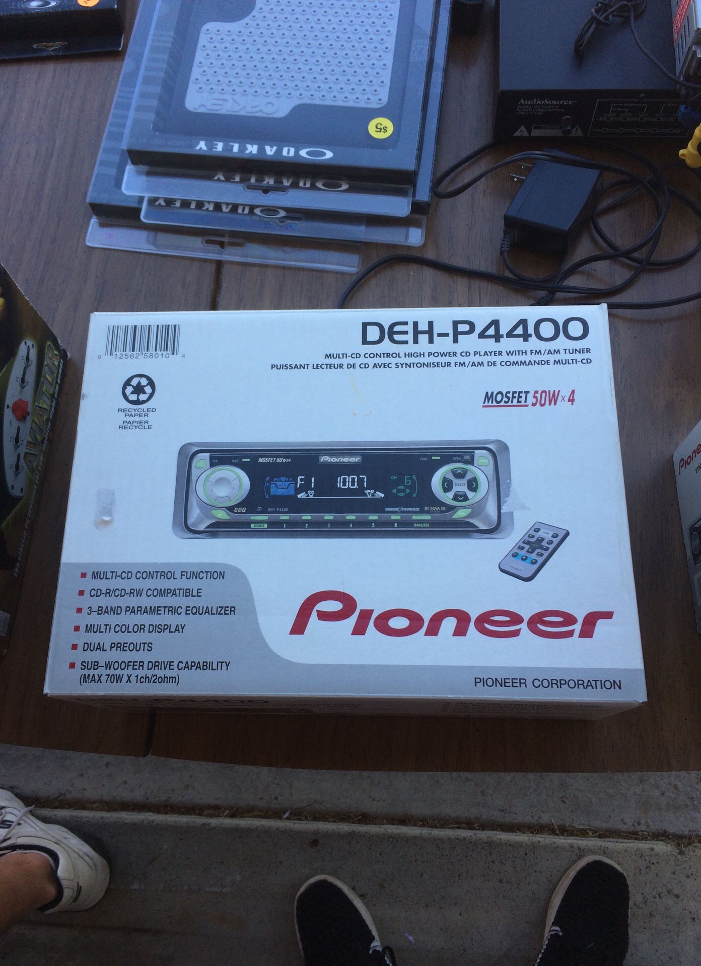 Pioneer DEH-P4400 Car Stereo