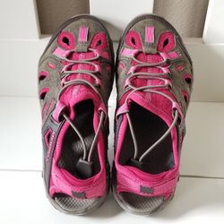 Merrell  Waxy Waterproof Leather women's 5.5 or equivalent to a girl's sz 3.5-4.