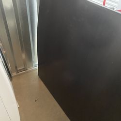 Mahogany dining table (only)