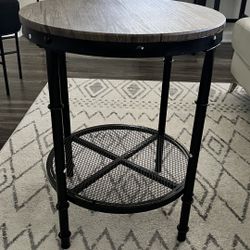 VINGLI Industrial Walnut End Table, 20" Circle Table for Living Room, Bedroom & Corner