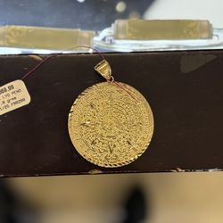 10kt Gold Aztec Calendar Pendant 
