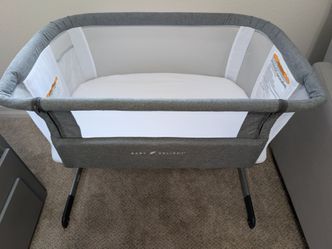 Baby Delight bedside bassinet
