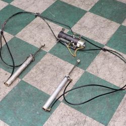 94/04 Ford Mustang Convertible Hydraulic Shocks And Motor